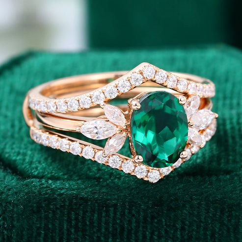6X8MM Oval Cut Lab Emerald Bridal Ring Set