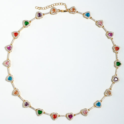 Collier en forme de cœur décoré de zircons synthétiques 