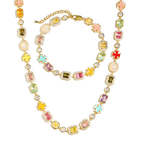 Collier pendentif romantique à motif de pierres précieuses roses 