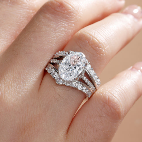 Exclusive Oval Cut Ring Set