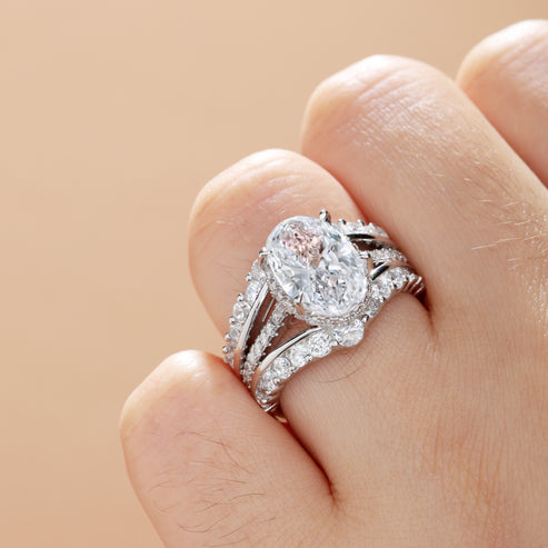 Exclusive Oval Cut Ring Set