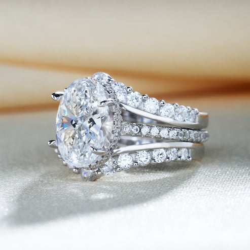Exclusive Oval Cut Ring Set