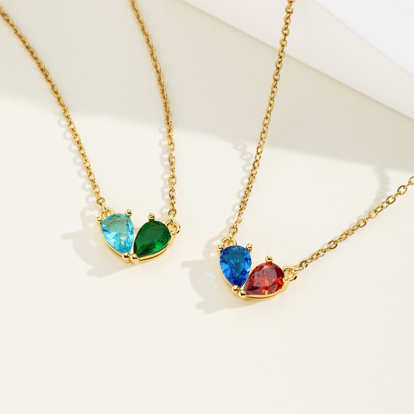 Collier cœur assorti avec pierre de naissance pour amoureux 