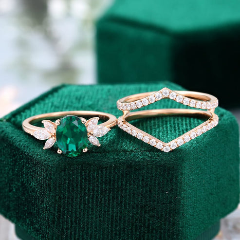 6X8MM Oval Cut Lab Emerald Bridal Ring Set