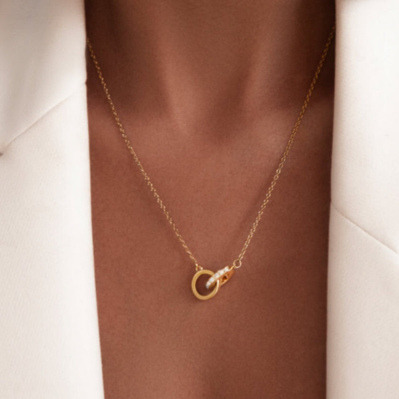 Interlinked Crystal Necklace